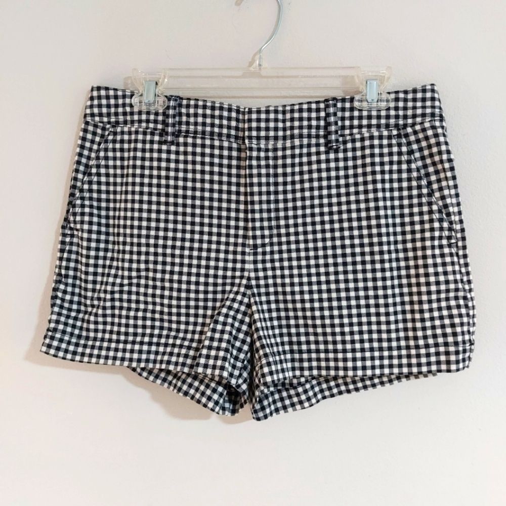 Gap gingham black and white shorts